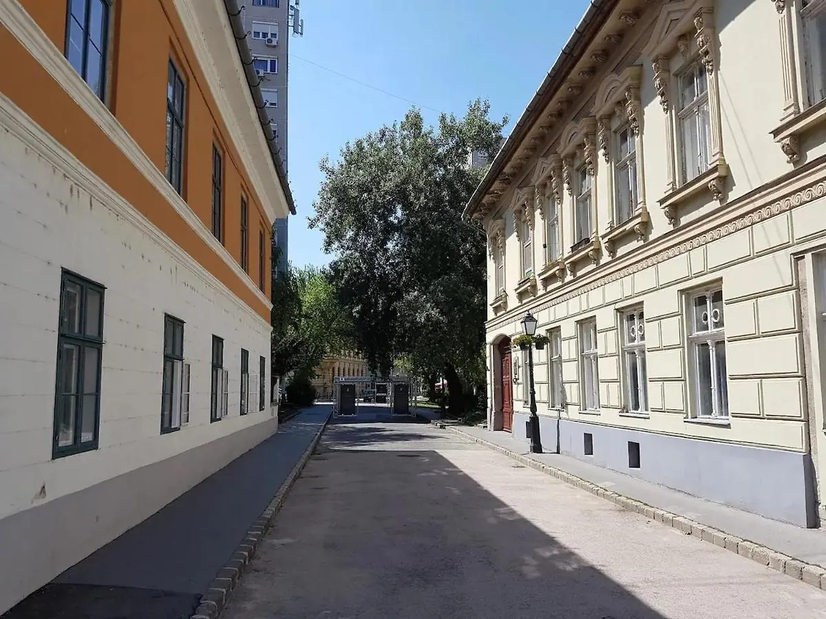 Stylish Historic Flat For 4 In Heart Of Oldbuda Budapest 0*,  Hungary